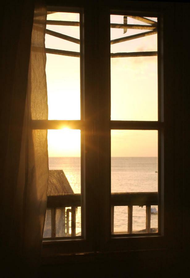Chambre D'Hote A Saint-Pierre 外观 照片